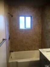 690 Lovers Ln in Vacaville, CA - Building Photo - Building Photo