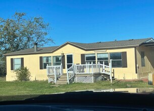 11109 Foothill Dr in Venus, TX - Building Photo - Building Photo