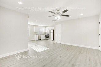 3815 Clovis Ct NW in Atlanta, GA - Foto de edificio - Building Photo