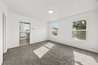 1802 Fordham Rd in Dallas, TX - Building Photo - Building Photo