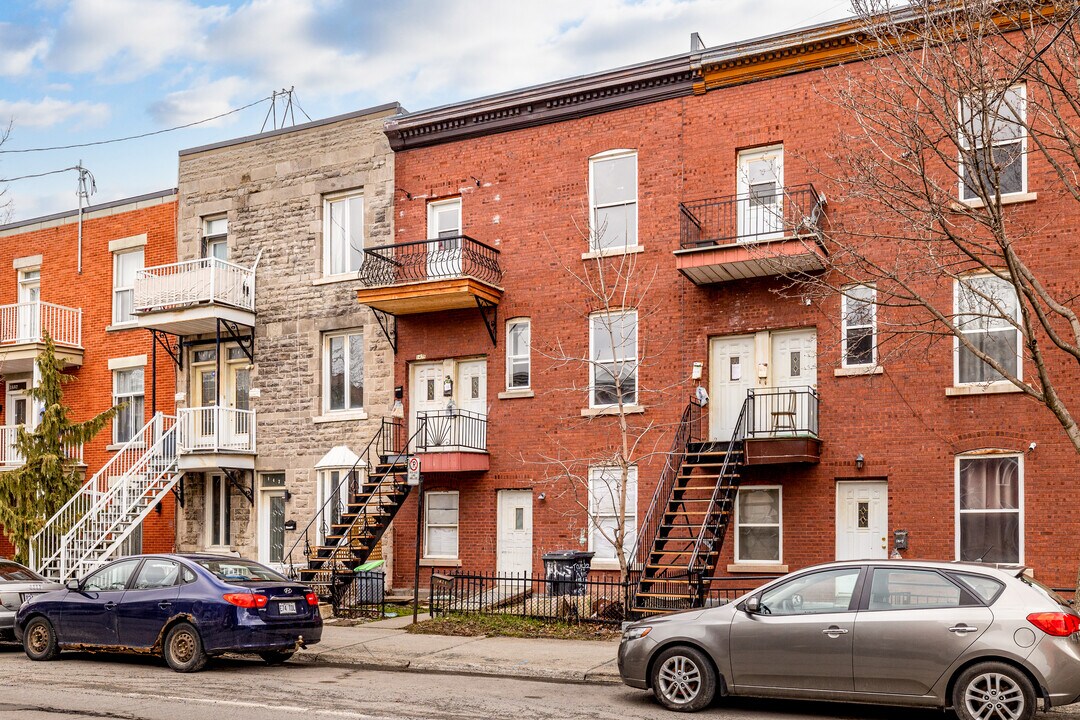 1415-1425 Bourbonnière Av in Montréal, QC - Building Photo