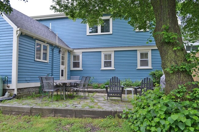 7 Granite St in Rockport, MA - Building Photo - Building Photo