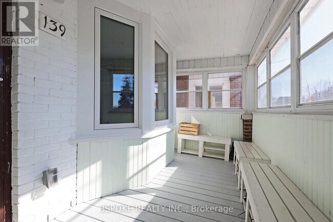 139 Greenwood Ave in Toronto, ON - Building Photo - Building Photo