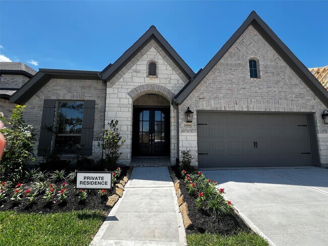 10906 White Mist Dr in Missouri City, TX - Building Photo - Building Photo