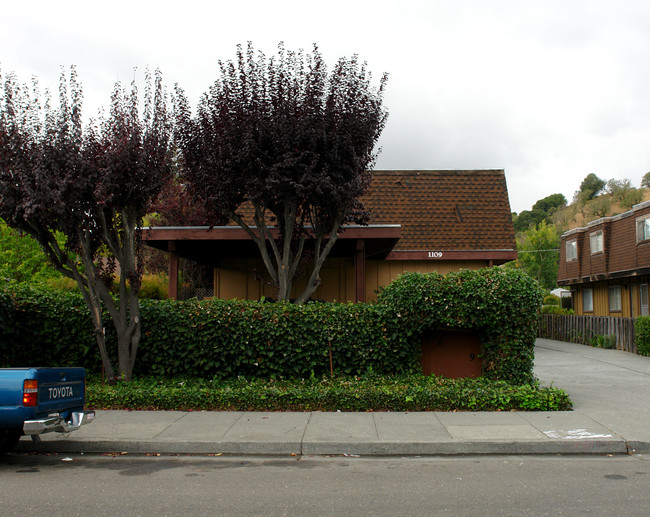 1109 3rd St in Novato, CA - Building Photo - Building Photo