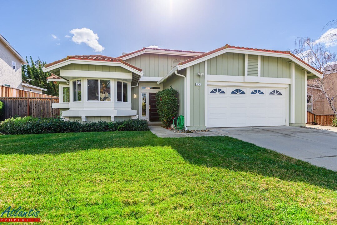 3292 Archbury Ct in San Jose, CA - Building Photo