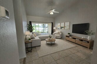 518 SE 5th Pl in Cape Coral, FL - Building Photo - Building Photo