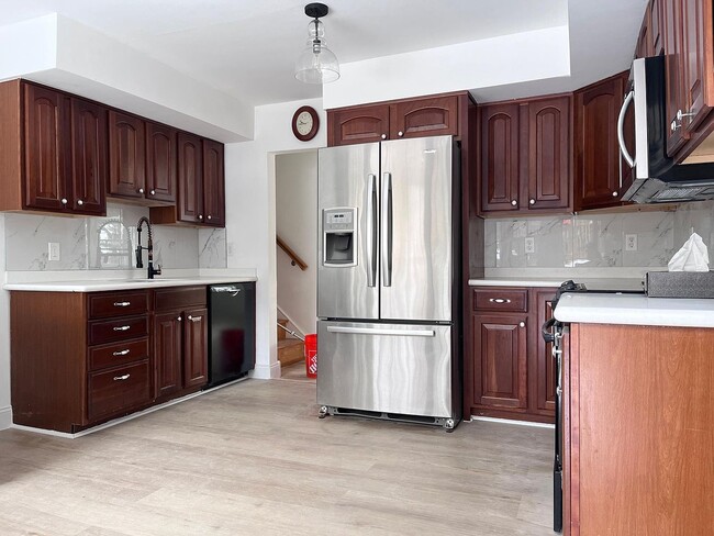 property at 1543 Ashby Rd
