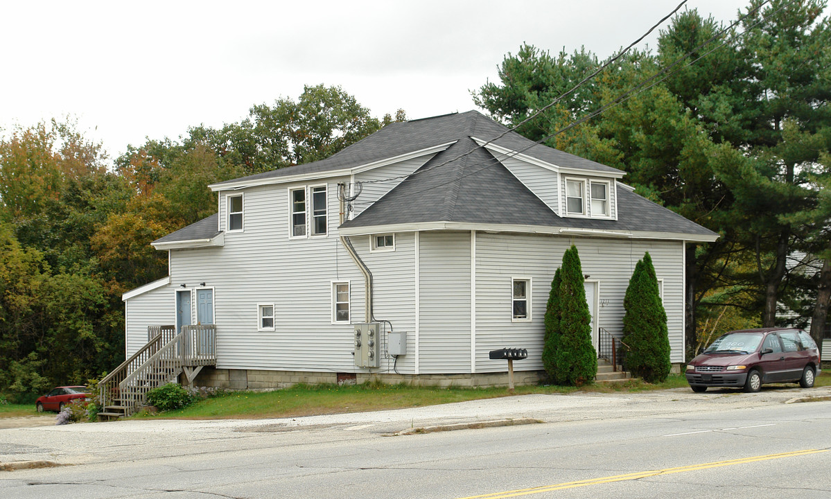 1211 Center St in Auburn, ME - Building Photo