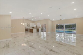 10425 NW 48th Manor in Coral Springs, FL - Building Photo - Building Photo