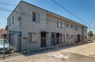 1726 S La Brea Ave in Los Angeles, CA - Building Photo - Building Photo