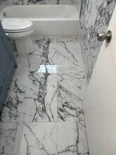 8040 Tatum Waterway Dr in Miami Beach, FL - Building Photo - Building Photo