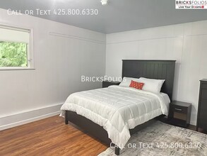 1129 207th Pl in Bothell, WA - Building Photo - Building Photo