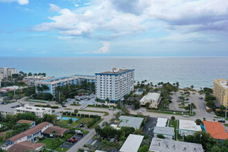 Ocean Harbor in Deerfield Beach, FL - Foto de edificio - Building Photo