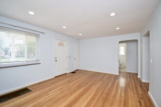7293 Chetbert Dr in Cincinnati, OH - Building Photo - Building Photo