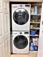 1066 Summershore Ct in San Jose, CA - Building Photo - Building Photo