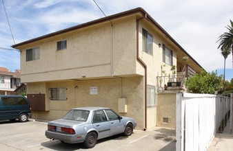 Alamo Apartments in San Diego, CA - Building Photo - Building Photo