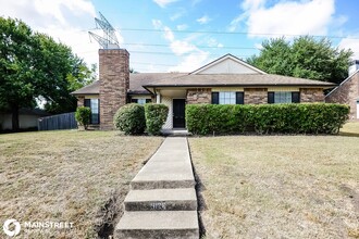 1028 Eagle Dr in Desoto, TX - Building Photo - Building Photo