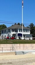 422 Maple Ave in Old Saybrook, CT - Building Photo - Building Photo