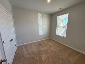 1052 Woodbridge Blvd in Lebanon, TN - Building Photo - Building Photo