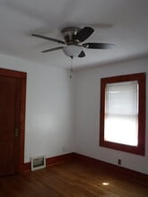3008 Miller Ave in St. Joseph, MO - Foto de edificio - Building Photo