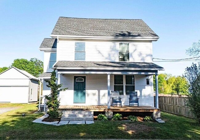 property at 6 N Soudersburg Rd