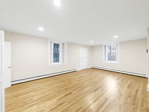 73 Perkins St, Unit 1 in Boston, MA - Building Photo - Building Photo