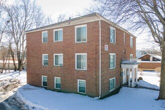 3158 Algonquin Pky in Toledo, OH - Foto de edificio - Building Photo