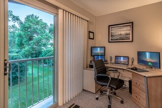 941 11th Ave S in Hopkins, MN - Building Photo - Building Photo