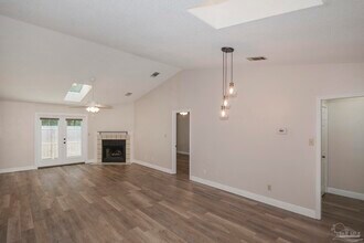 5051 Grande Dr in Pensacola, FL - Building Photo - Building Photo