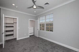 40 Elizabeth St in Farmingdale, NY - Building Photo - Building Photo