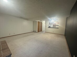 6206 Benjamin Pl in Lincoln, NE - Building Photo - Building Photo