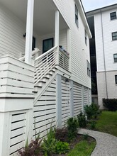 106 Cooper St in Charleston, SC - Foto de edificio - Building Photo
