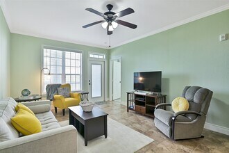 7000 Seawall Blvd in Galveston, TX - Building Photo - Building Photo