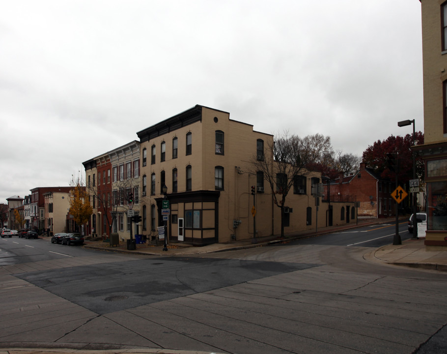 128 S Market St in Frederick, MD - Building Photo