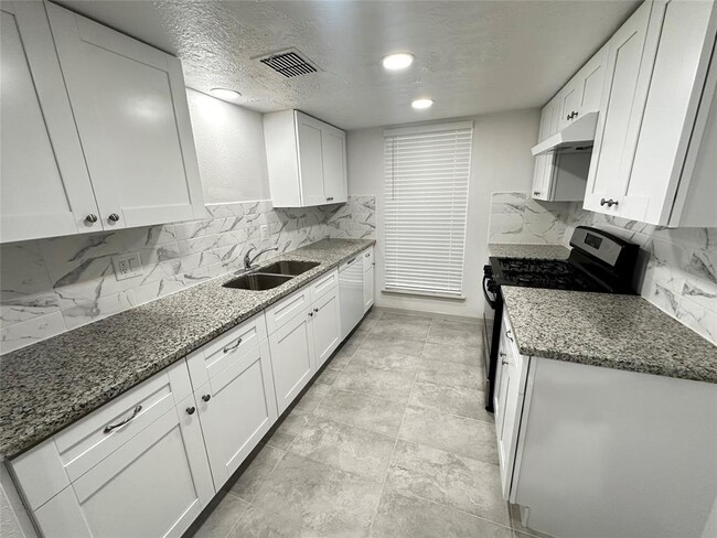 7718 Mosewood St in Houston, TX - Building Photo - Building Photo