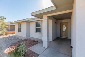 824 Arroyo Seco in Alamogordo, NM - Building Photo - Building Photo