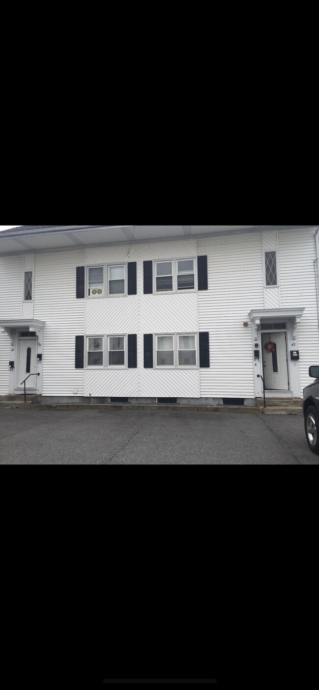 43 Dexter St Rentals in Cumberland, RI