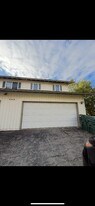 9260 Roy St in Anchorage, AK - Building Photo