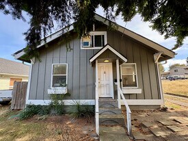 4755 N Pearl St in Tacoma, WA - Building Photo