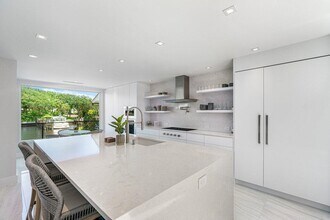 5284 Boca Marina Cir S in Boca Raton, FL - Building Photo - Building Photo