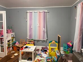 118 Divinity St in Bristol, CT - Building Photo - Building Photo