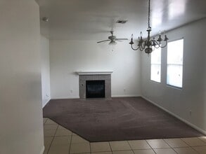 6609 Hanford Dr in Bakersfield, CA - Building Photo - Building Photo