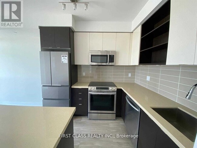 4677-4677 Glen Erin Dr in Mississauga, ON - Building Photo - Building Photo