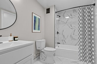 North Park Towers in Southfield, MI - Foto de edificio - Building Photo