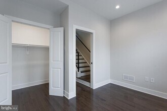 2722 Latona St in Philadelphia, PA - Building Photo - Building Photo