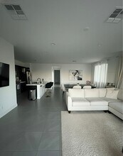 2044 E Prairie Dog Dr in Casa Grande, AZ - Foto de edificio - Building Photo