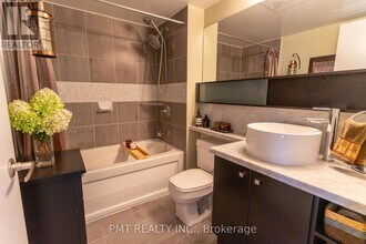 11 Brunel Ct in Toronto, ON - Building Photo - Building Photo