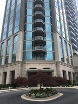 2795 Peachtree Rd in Atlanta, GA - Building Photo