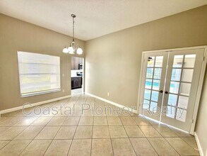7216 Hollowell Dr in Tampa, FL - Building Photo - Building Photo
